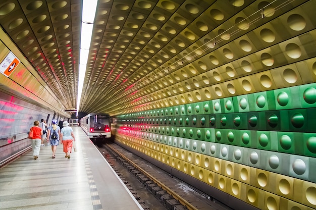 Jak działa transport publiczny w Amsterdamie - czy jest tam metro?