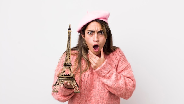 Jak sprawnie poruszać się po Paryżu i odkryć uroki miasta?