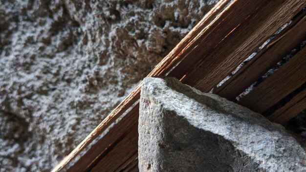 Dlaczego ocieplenie poddasza pianką zyskuje na popularności?